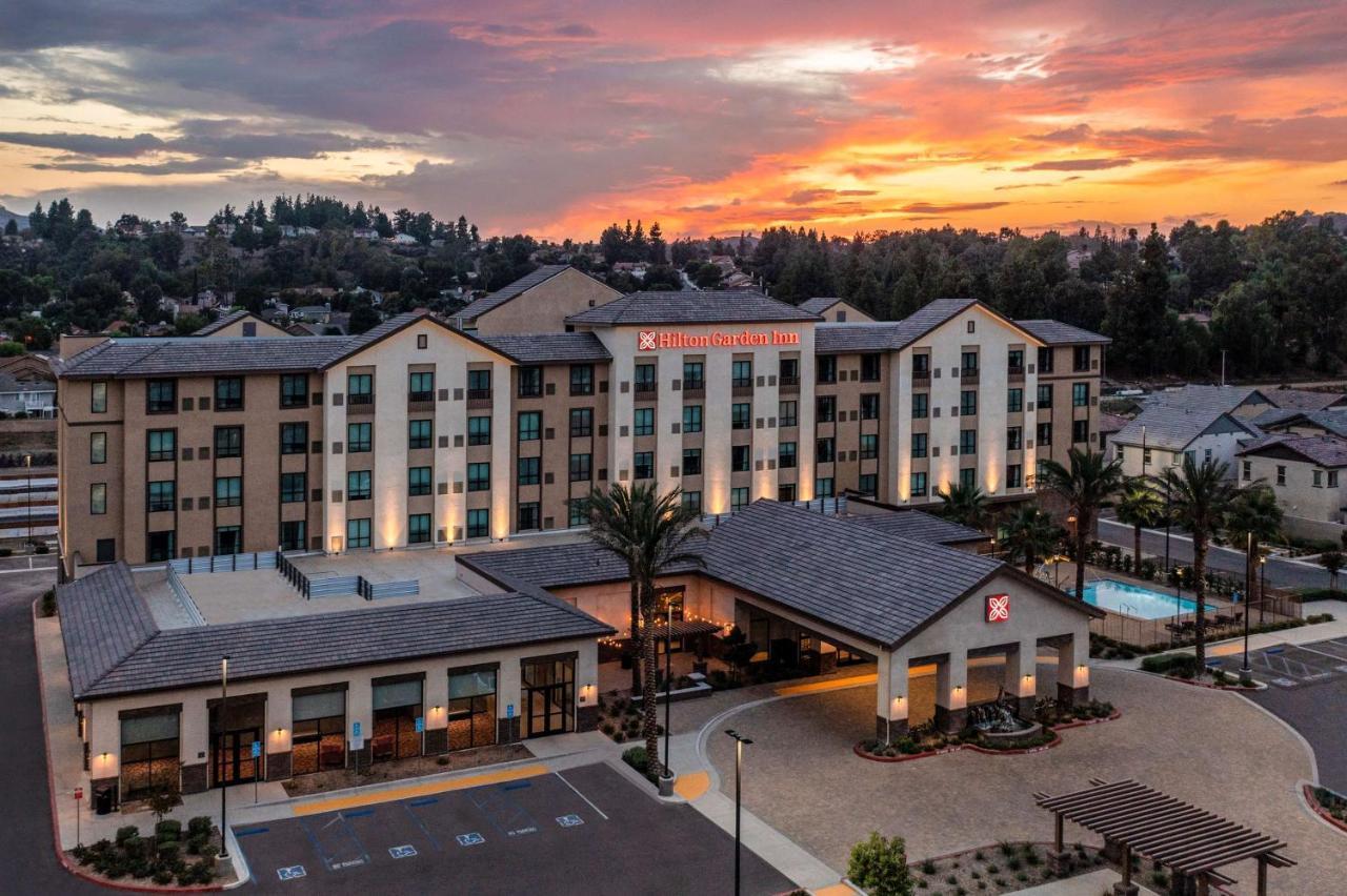 Hilton Garden Inn Pomona, Ca Экстерьер фото