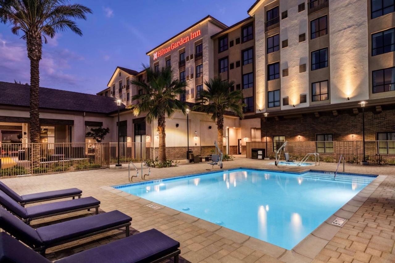 Hilton Garden Inn Pomona, Ca Экстерьер фото