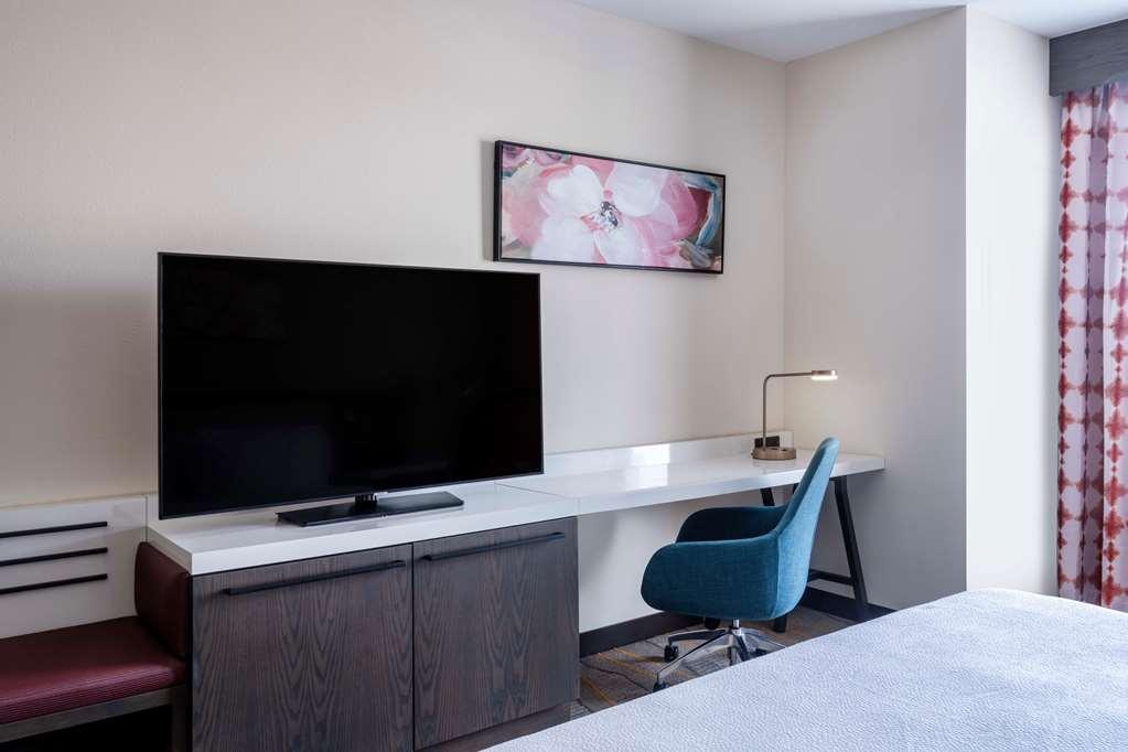 Hilton Garden Inn Pomona, Ca Номер фото