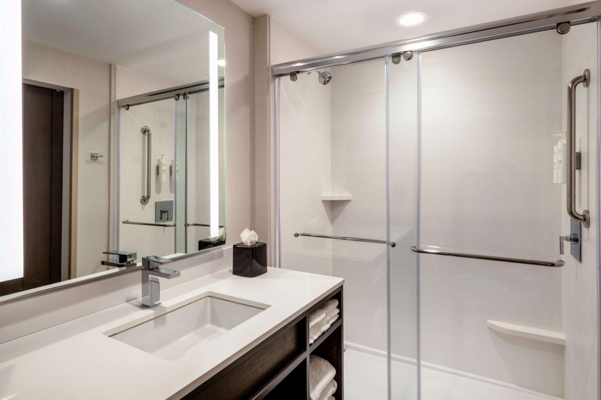 Hilton Garden Inn Pomona, Ca Экстерьер фото